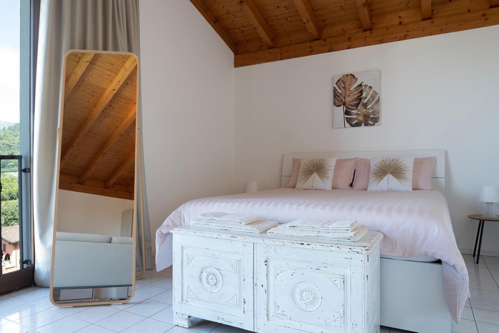 Suite With View - Free Parking - Appartamento Aurora Lugano Esterno foto